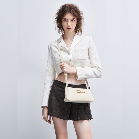 NWT Charles & Keith Gabine Leather Trapeze Bag - Chalk (Cream) GENUINE LEATHER - Picture 9 of 9